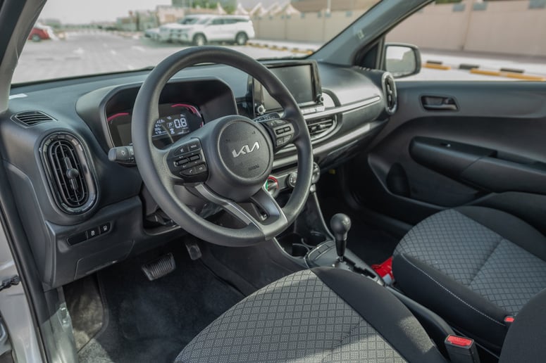 KIA Picanto (Gris), 2024 para alquiler en Sharjah
