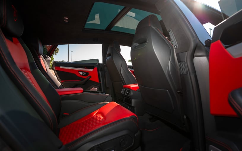 Lamborghini Urus (Серый), 2022 для аренды в Дубай