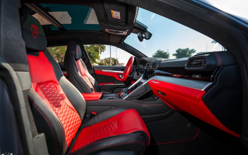 Lamborghini Urus (Серый), 2022 для аренды в Дубай