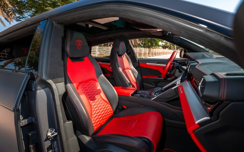 Lamborghini Urus (Серый), 2022 для аренды в Дубай