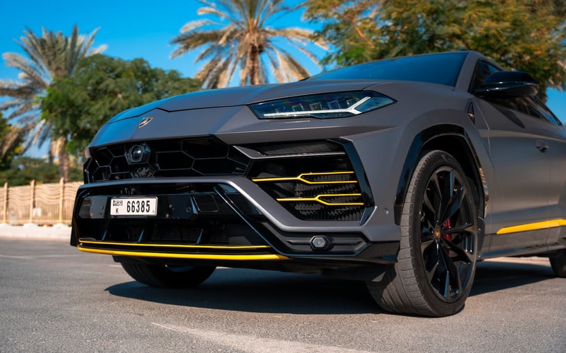Lamborghini Urus (Серый), 2022 для аренды в Дубай