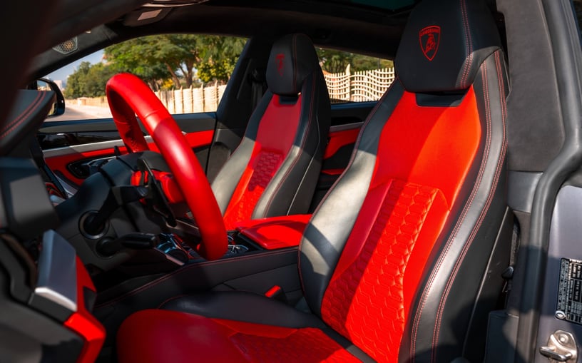 Lamborghini Urus (Серый), 2022 для аренды в Дубай