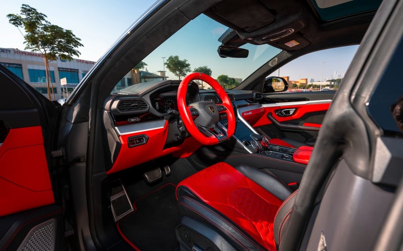Lamborghini Urus (Серый), 2022 для аренды в Дубай
