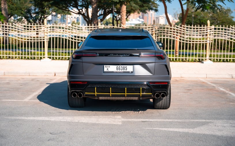 Lamborghini Urus (Серый), 2022 для аренды в Дубай