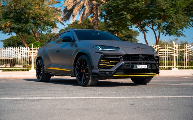 Lamborghini Urus (Серый), 2022 для аренды в Дубай