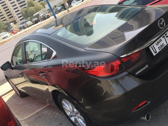 Dubai'de kiralık Mazda 6 (Gri), 2018