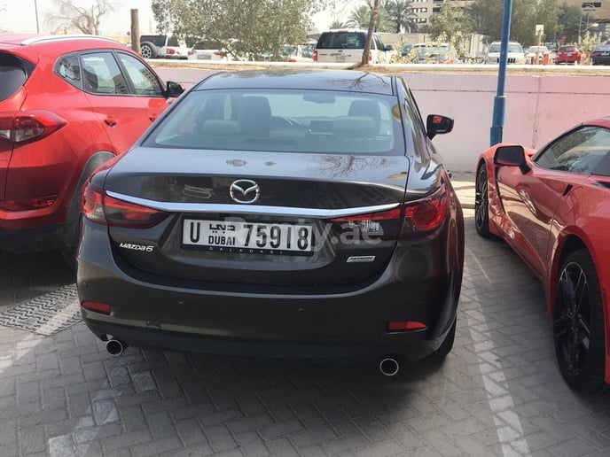 Dubai'de kiralık Mazda 6 (Gri), 2018