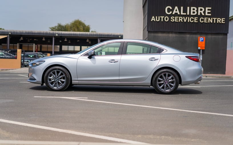 Mazda 6 (Gris), 2024 para alquiler en Sharjah