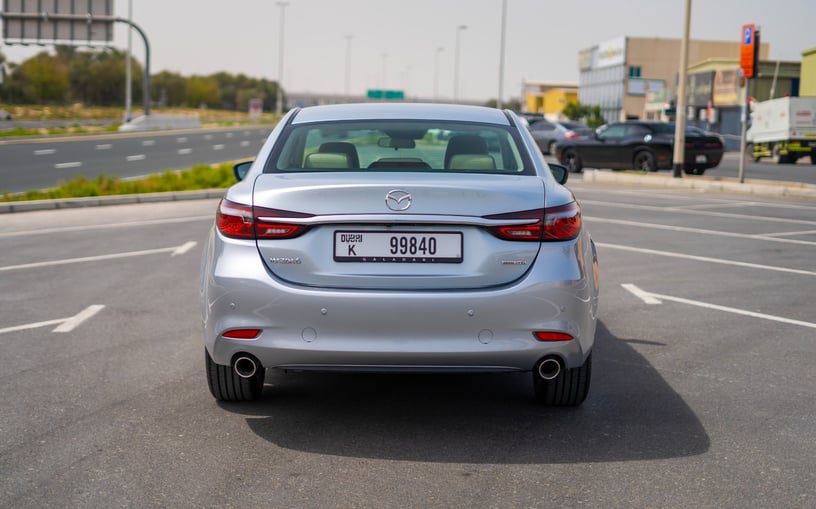 Mazda 6 (Gris), 2024 para alquiler en Sharjah