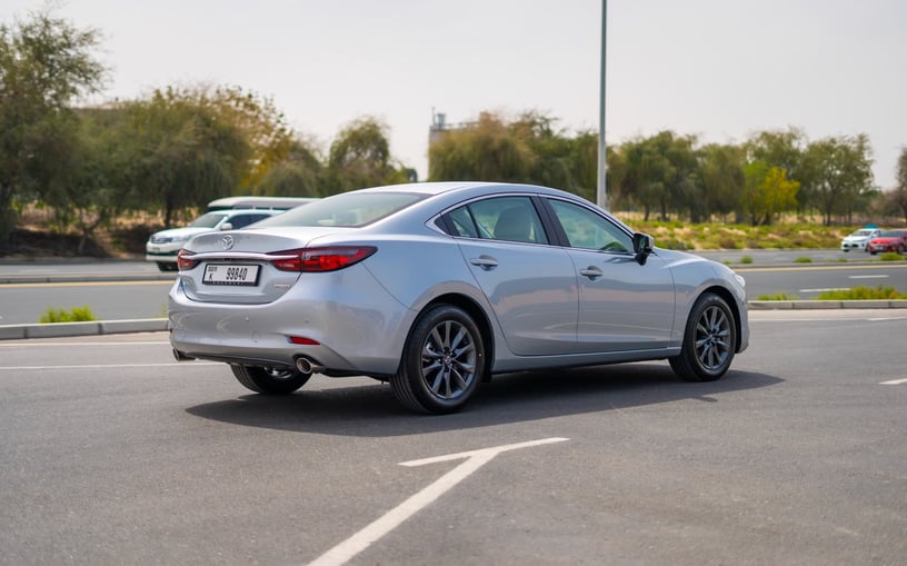 Mazda 6 (Gris), 2024 para alquiler en Sharjah