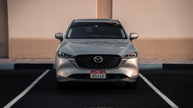 在阿布扎比 租 马自达CX5 (灰色), 2021