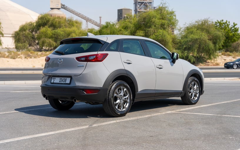 Mazda CX3 (Grau), 2024  zur Miete in Abu Dhabi