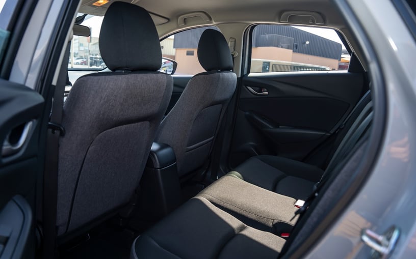 Mazda CX3 (Grau), 2024  zur Miete in Abu Dhabi