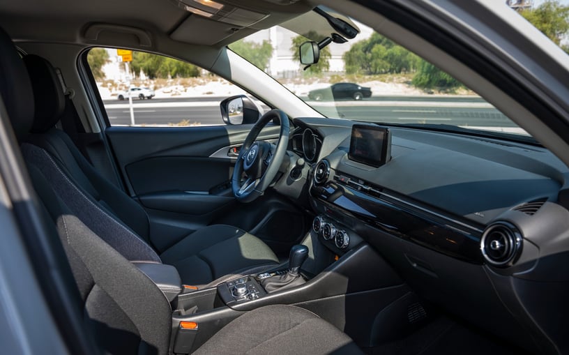 Mazda CX3 (Grau), 2024  zur Miete in Abu Dhabi
