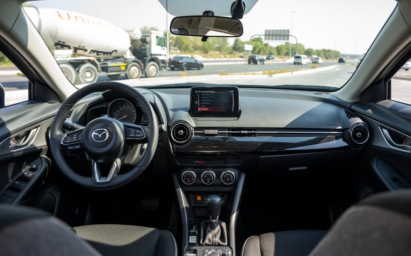 Mazda CX3 (Grau), 2024  zur Miete in Abu Dhabi