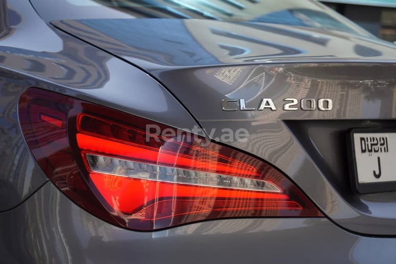 Mercedes CLA (Grise), 2019 &agrave; louer &agrave; Sharjah
