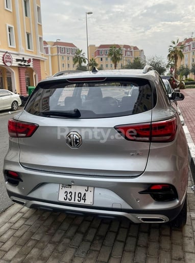 MG ZS (Grey), 2022 for rent in Dubai