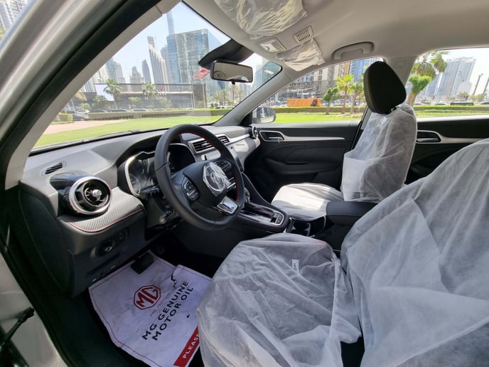MG ZS (Grau), 2022  zur Miete in Sharjah