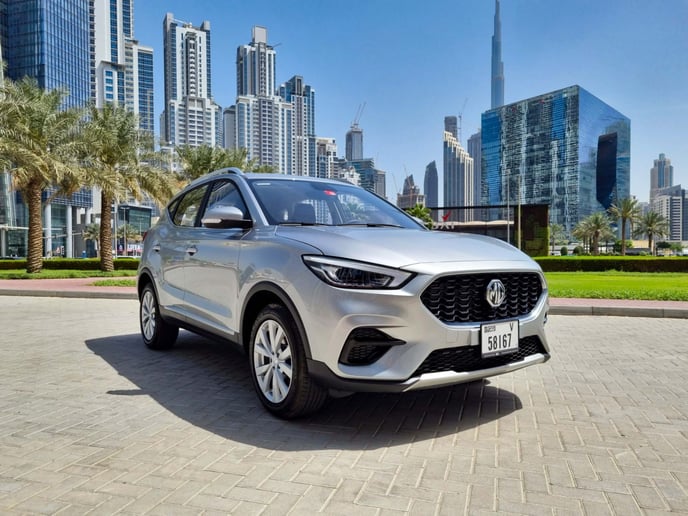 MG ZS (Grau), 2022  zur Miete in Sharjah