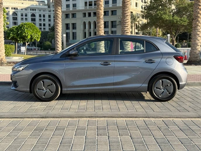 MG3 (Grijs), 2025 te huur in Ras Al Khaimah