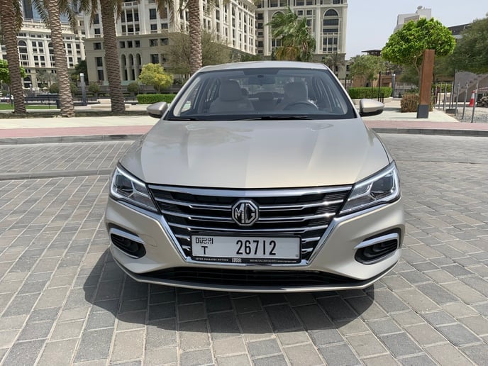 MG5 (Grigio), 2025 in affitto a Ras Al Khaimah