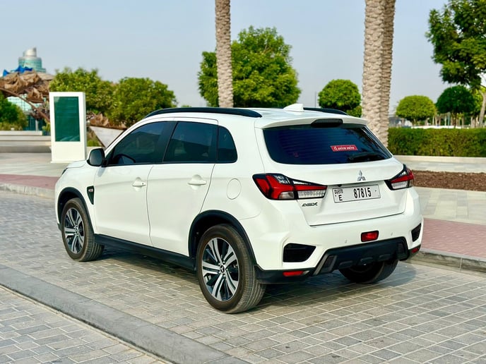 Mitsubishi ASX (Blanc), 2024 &agrave; louer &agrave; Duba&iuml;