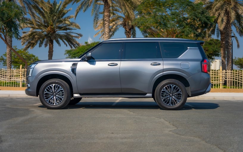 Nissan Patrol Platinum V6 (Grise), 2025 - offres de bail &agrave; Duba&iuml;