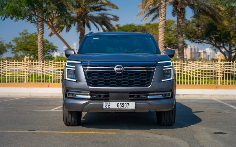 Nissan Patrol Platinum V6 (Grise), 2025 - offres de bail &agrave; Duba&iuml;