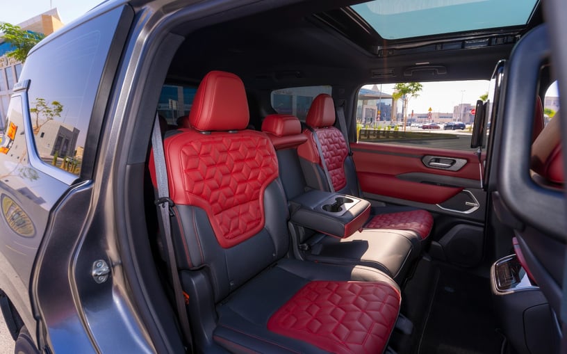 Nissan Patrol Platinum V6 (Grise), 2025 - offres de bail &agrave; Duba&iuml;