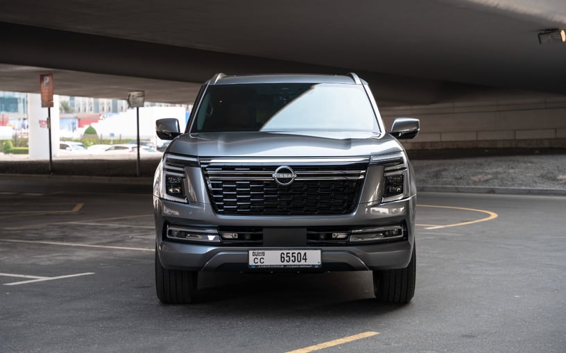 Nissan Patrol Platinum V6 (Grigio), 2025 in affitto a Abu Dhabi