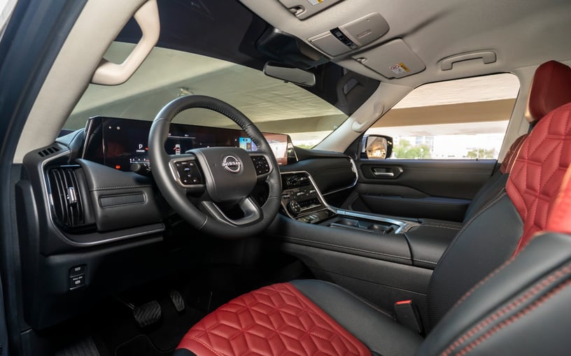 Nissan Patrol Platinum V6 (Grise), 2026 &agrave; louer &agrave; Abu Dhabi