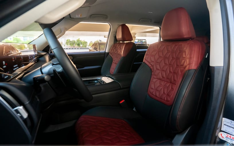 Nissan Patrol Platinum V6 (Grise), 2026 &agrave; louer &agrave; Abu Dhabi