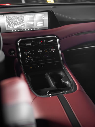 Nissan Patrol (Gris), 2025 para alquiler en Dub&aacute;i