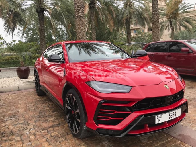 Lamborghini Urus (Rouge), 2019 &agrave; louer &agrave; Duba&iuml;