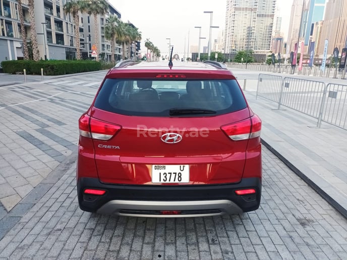 Hyundai Creta (Granate), 2020 para alquiler en Dub&aacute;i