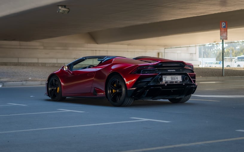 Lamborghini Huracan Evo Spyder (Marrone), 2023 - offerte di leasing in Abu Dhabi