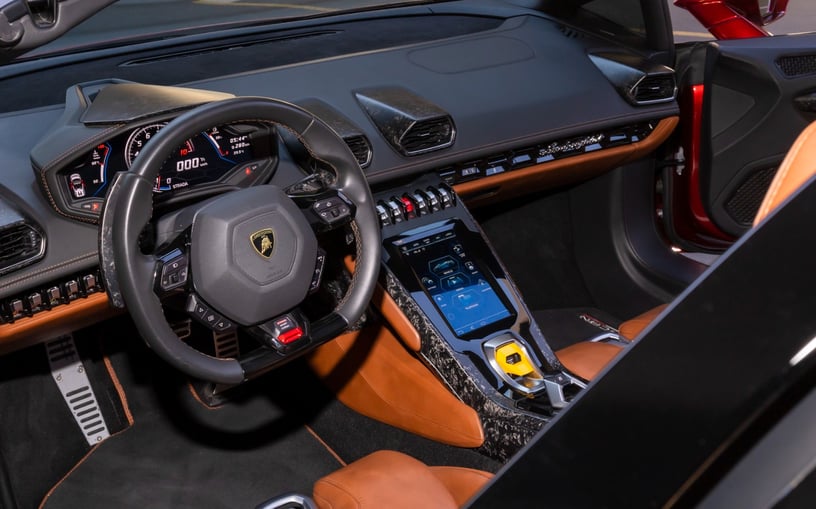 Lamborghini Huracan Evo Spyder (Marrone), 2023 - offerte di leasing in Abu Dhabi