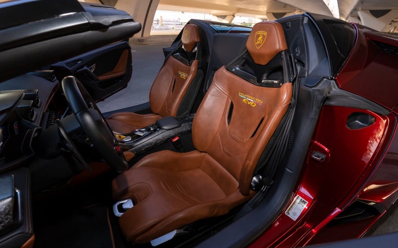Lamborghini Huracan Evo Spyder (Marrone), 2023 - offerte di leasing in Abu Dhabi
