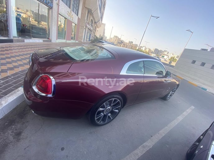 Dubai'de kiralık Rolls Royce Wraith (Bordo), 2019