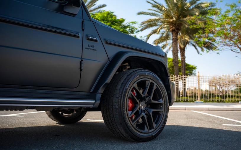 梅赛德斯 G63 AMG (哑光黑), 2022 - 沙迦租赁报价