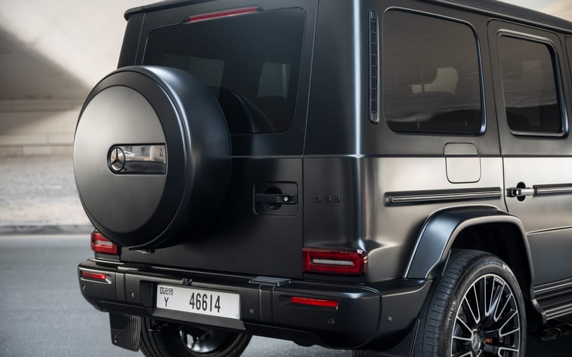 مرسيدس G63 AMG (أسود لامع), 2025 - عروض التأجير في رأس الخيمة