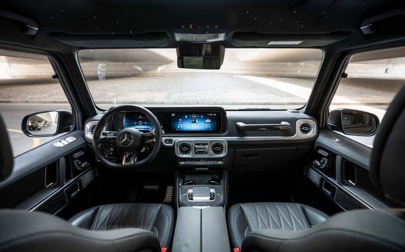 مرسيدس G63 AMG (أسود لامع), 2025 - عروض التأجير في رأس الخيمة