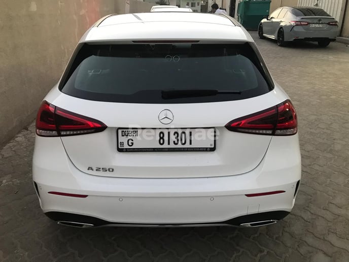 在迪拜 租 梅赛德斯 A 250 (白色), 2019