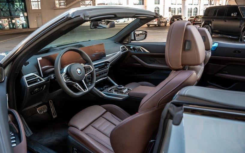 BMW 420i (Nardo grau), 2025  zur Miete in Sharjah
