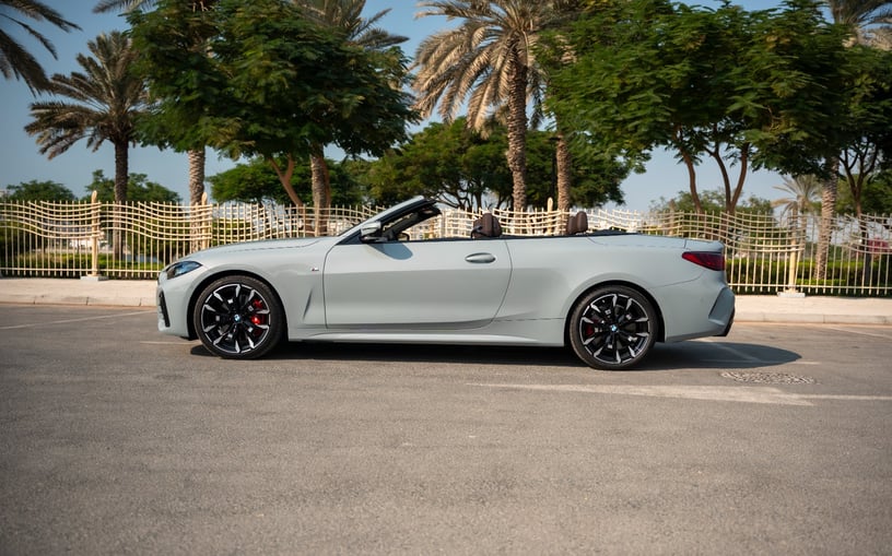 BMW 420i (Nardo grijs), 2025 - lease-aanbiedingen in Abu Dhabi