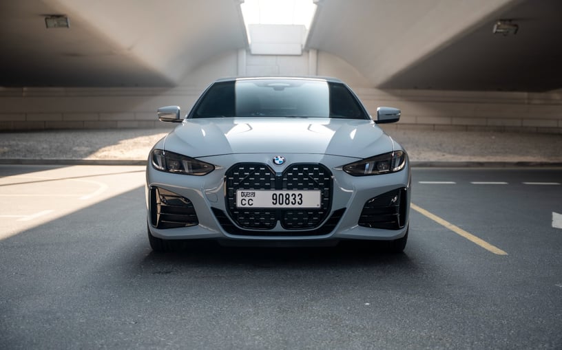 BMW 420i (Nardo gris), 2025 &agrave; louer &agrave; Sharjah