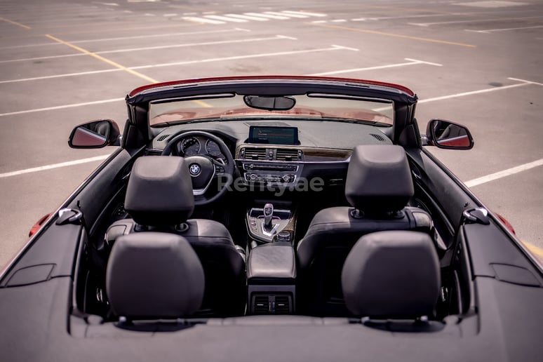 BMW 230i (Arancia), 2018 in affitto a Dubai