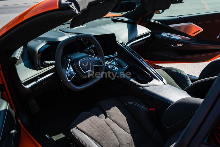 Chevrolet Corvette C8 (Oranje), 2021 te huur in Dubai