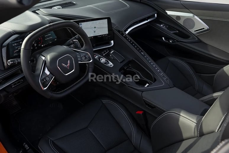 Chevrolet Corvette (Oranje), 2022 te huur in Dubai