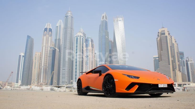 Lamborghini Huracan Performante (Orange), 2018  zur Miete in Abu Dhabi